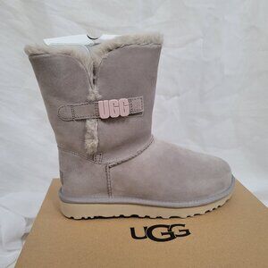 US Size 8 - UGG Women's BAILEY B2S Shearling Suede Leather in Oyster